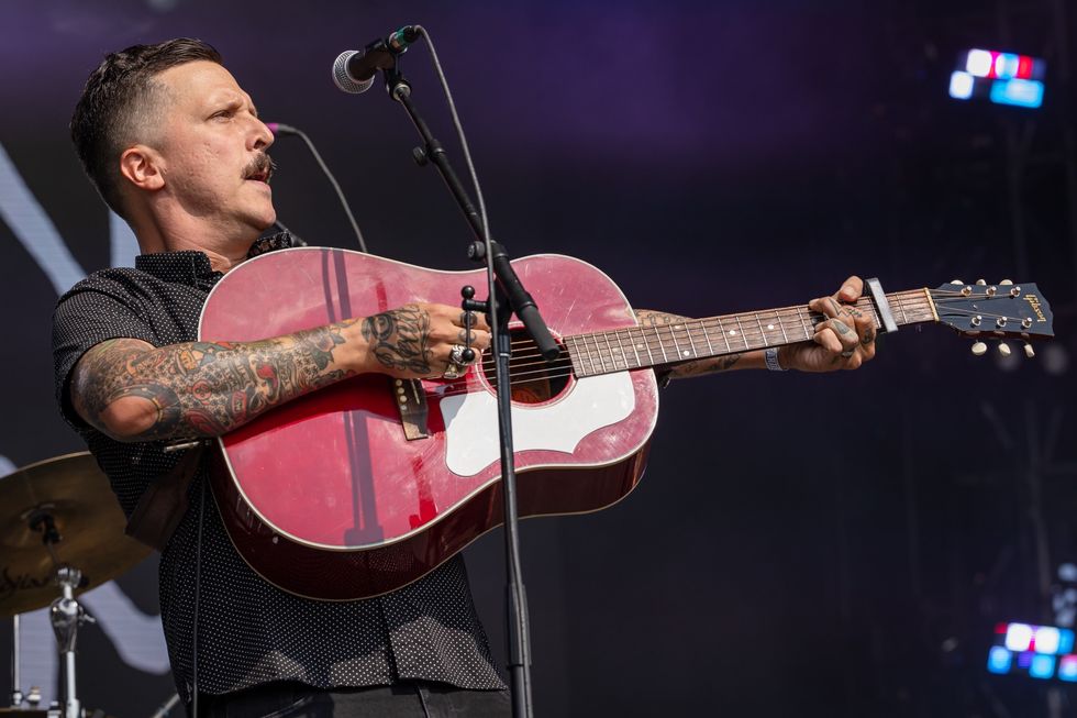 American Aquarium’s BJ Barham Is OK Not Being a Superstar. Just Don’t Ask Him to Shut Up