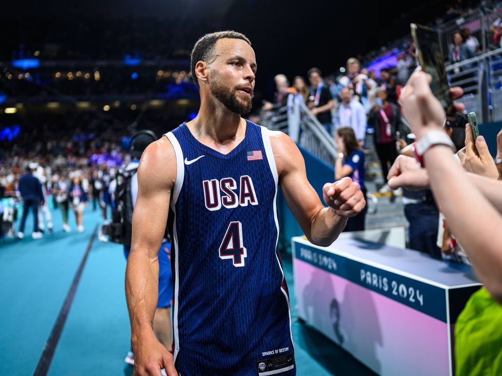 Stephen Curry Weighs in on Drake Feud With Kendrick Lamar: ‘I’m a Big Drake Guy’