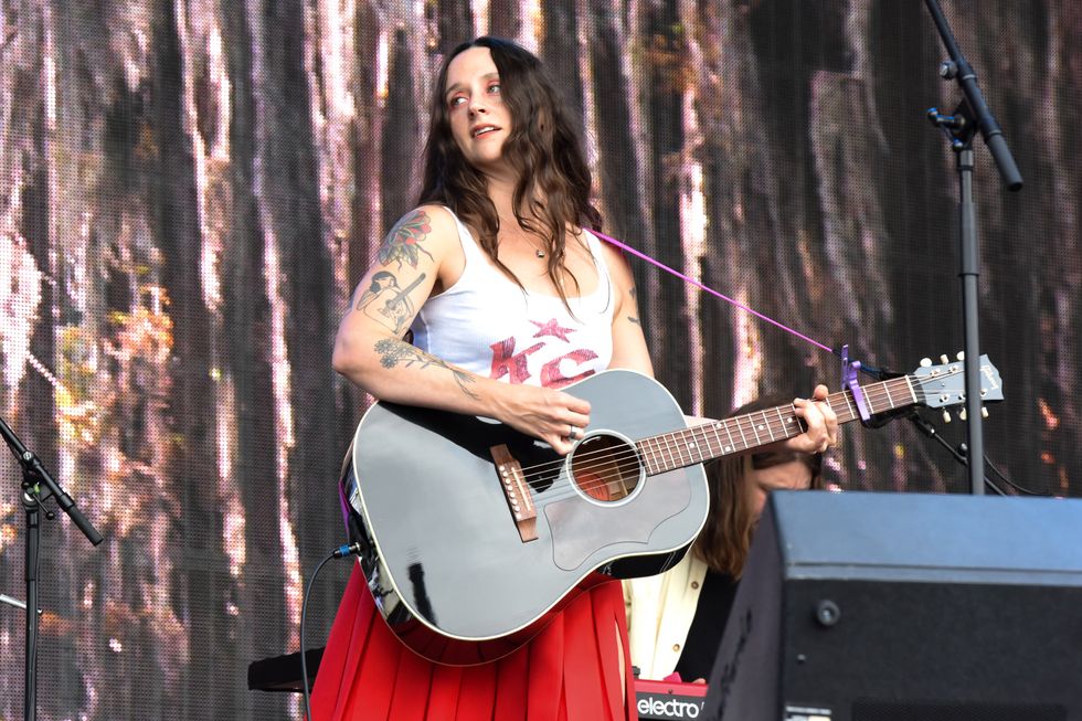 Waxahatchee Brings ‘Tigers Blood’ Single ‘365’ to ‘Jimmy Kimmel Live’