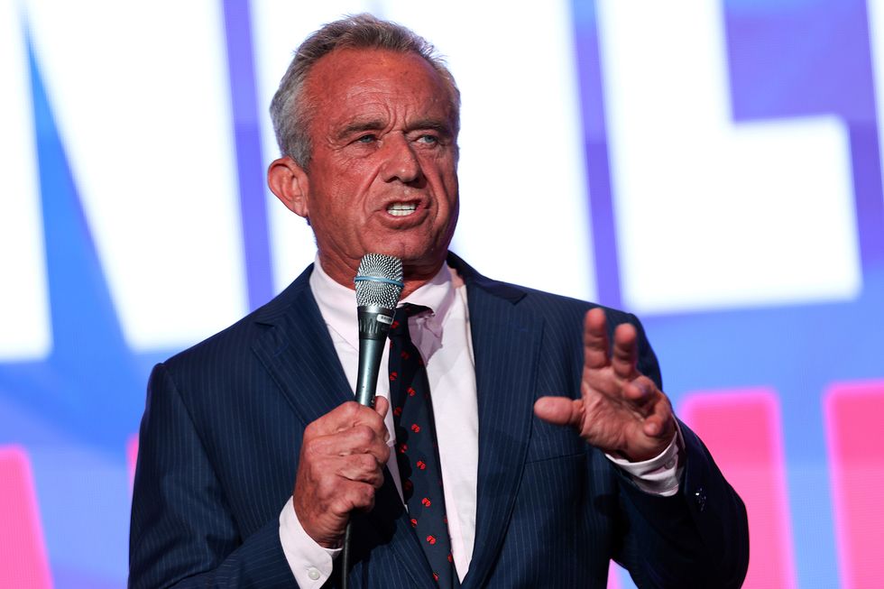 RFK Jr. Suspends Campaign, Endorses Trump