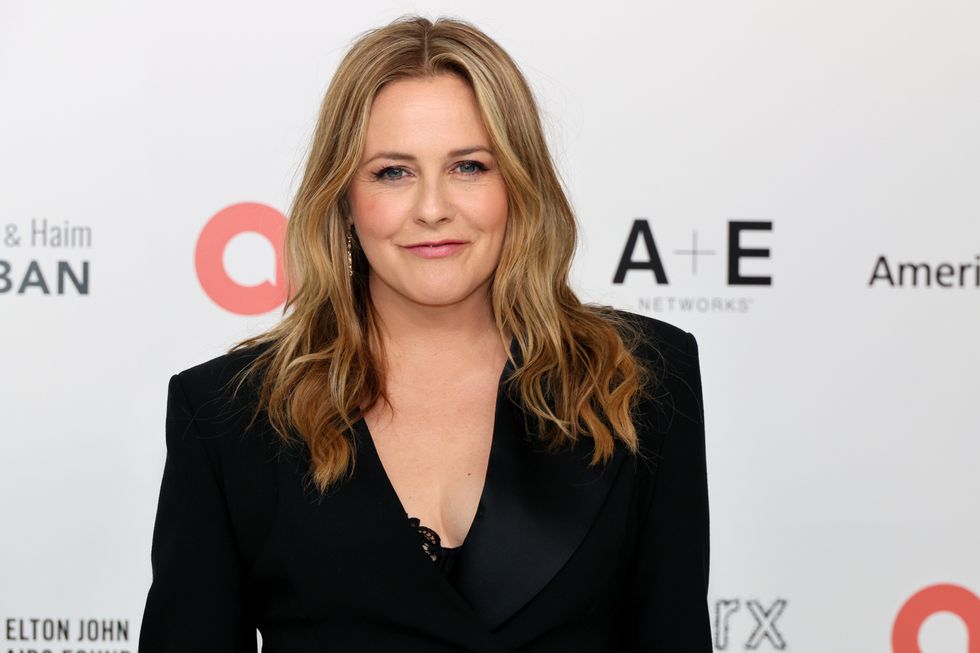 Alicia Silverstone Confirms She’s Not Dead After Eating Mildly Toxic Plant From Stranger’s Garden