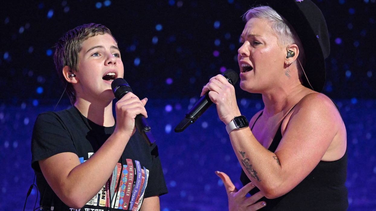 Pink Performs ‘What About Us’ With Her Daughter Willow Sage at DNC