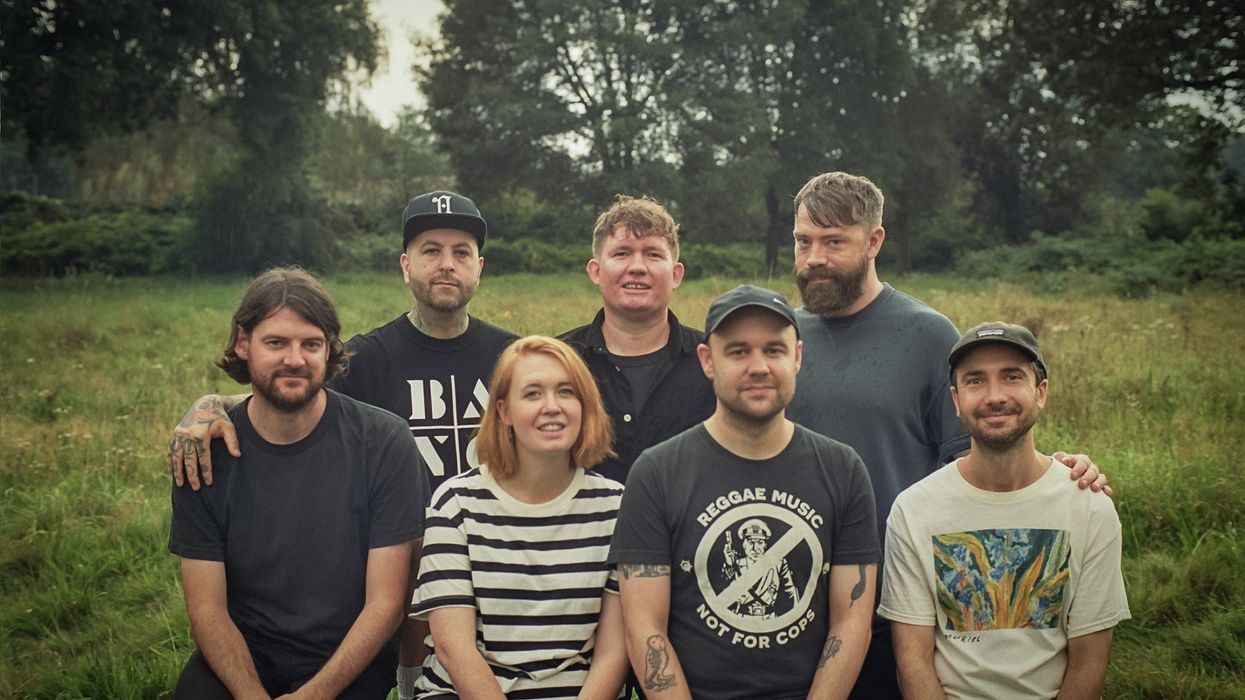 Los Campesinos! prouve que de grandir, c'est pas l'enfer