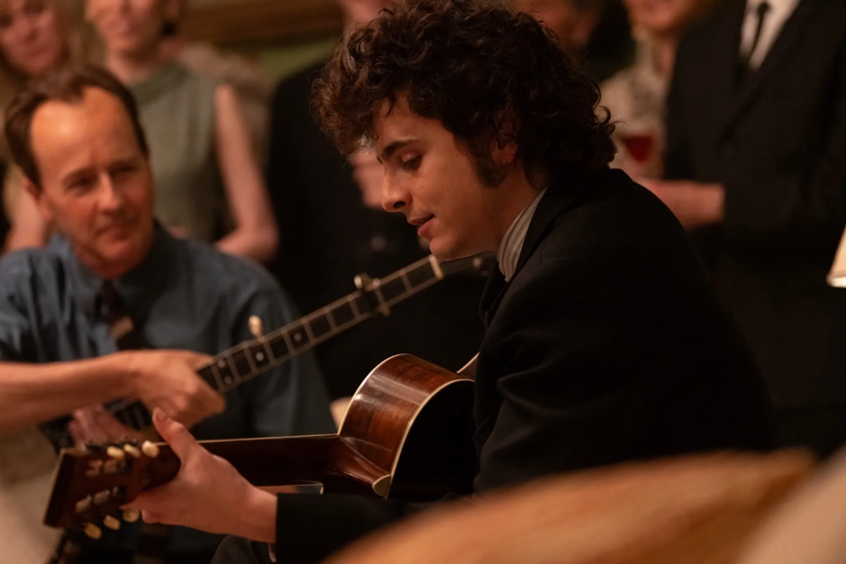 Voyez Timothée Chalamet reprendre Dylan, dans un nouvel extrait