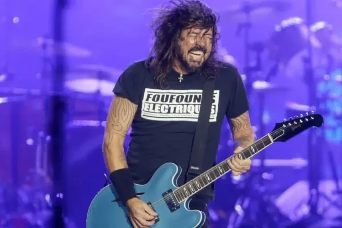 Dave Grohl révèle la naissance d’un enfant hors mariage