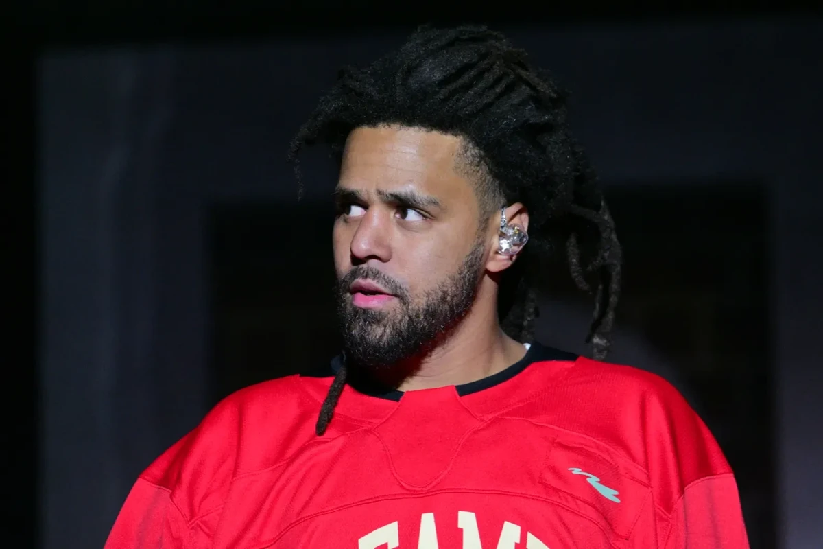 Sur «Port Antonio», J Cole veut être la voix de la raison dans le beef entre Drake et Kendrick