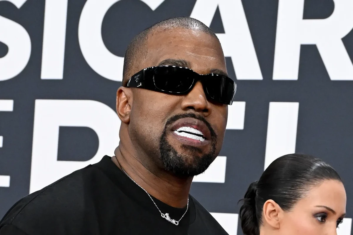 Kanye West règle les poursuites contre les employés de son académie