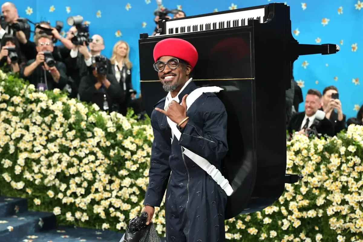 André 3000 porte un piano au Met Gala et dévoile un nouvel album