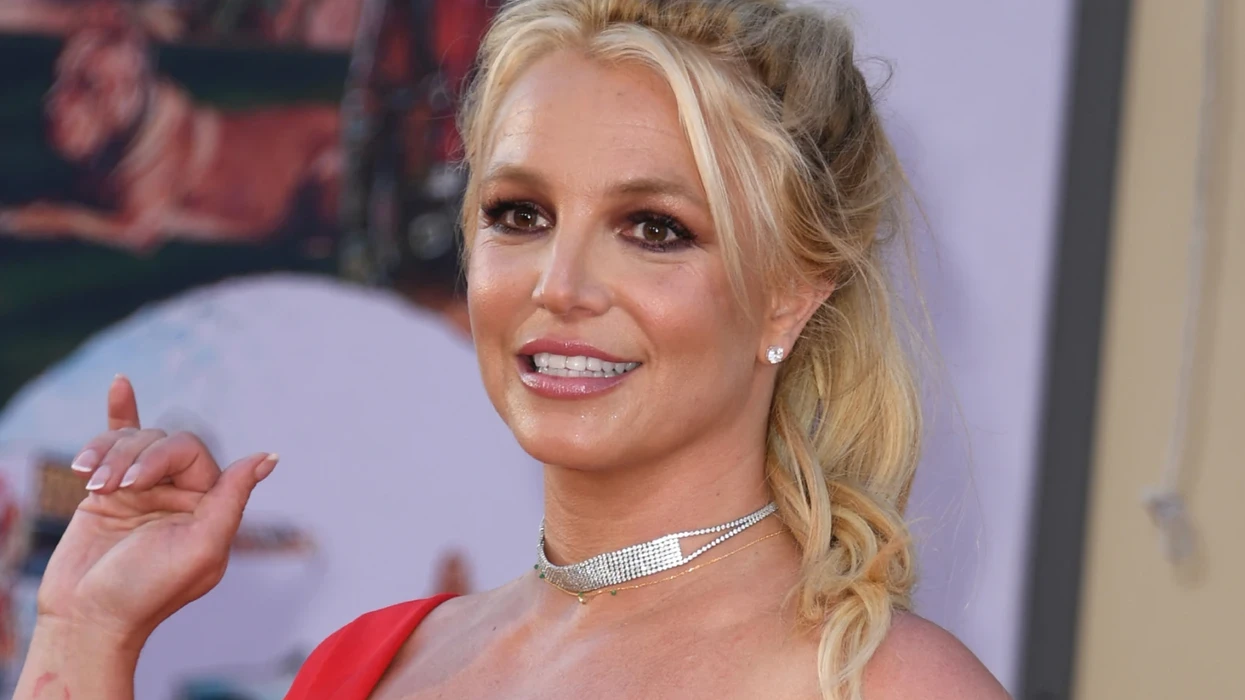 Britney Spears s'excuse d'avoir fumé dans un avion