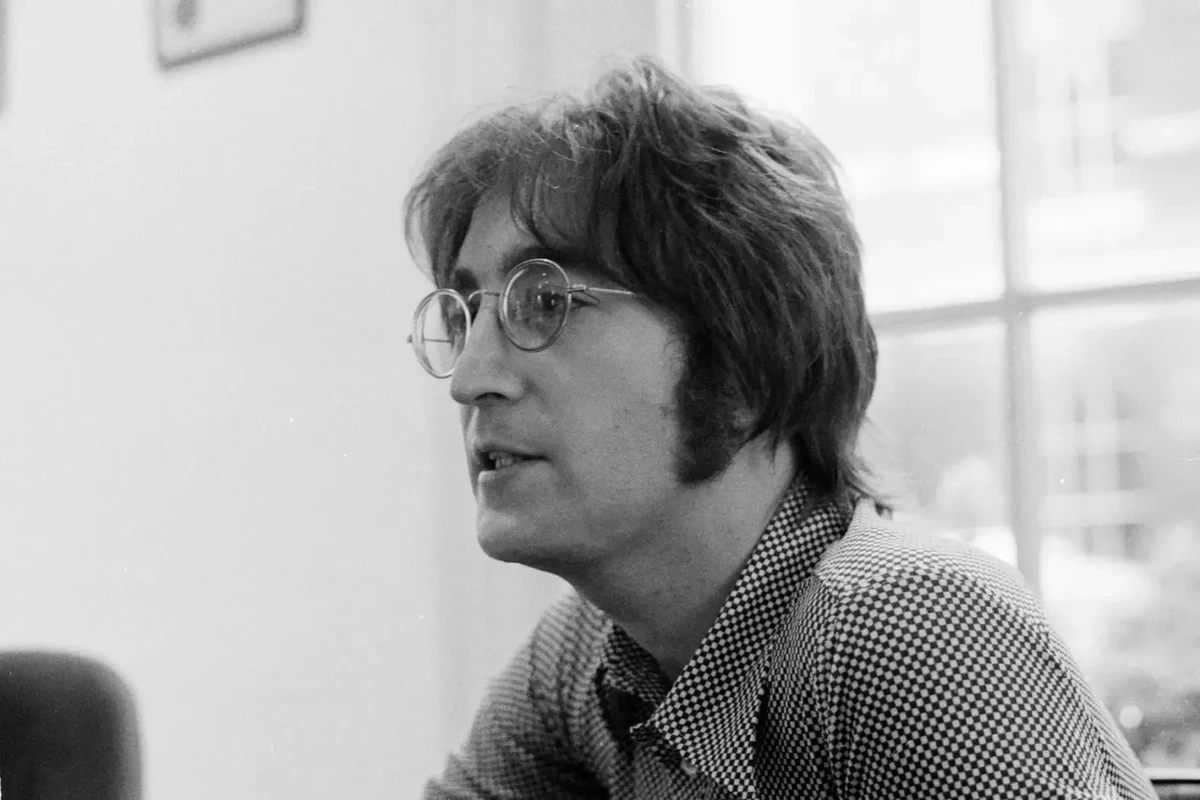 Le tueur de John Lennon restera en prison