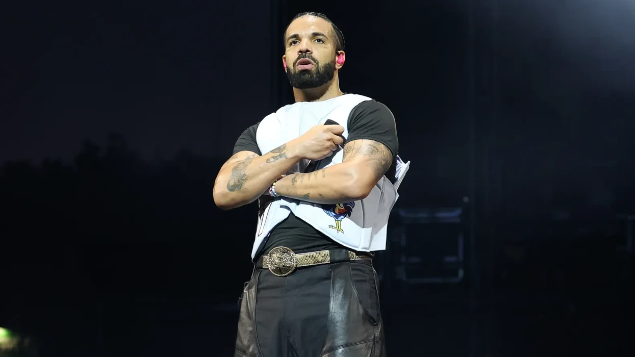 Drake et Adin Ross poursuivis pour un casino en ligne «trompeur»