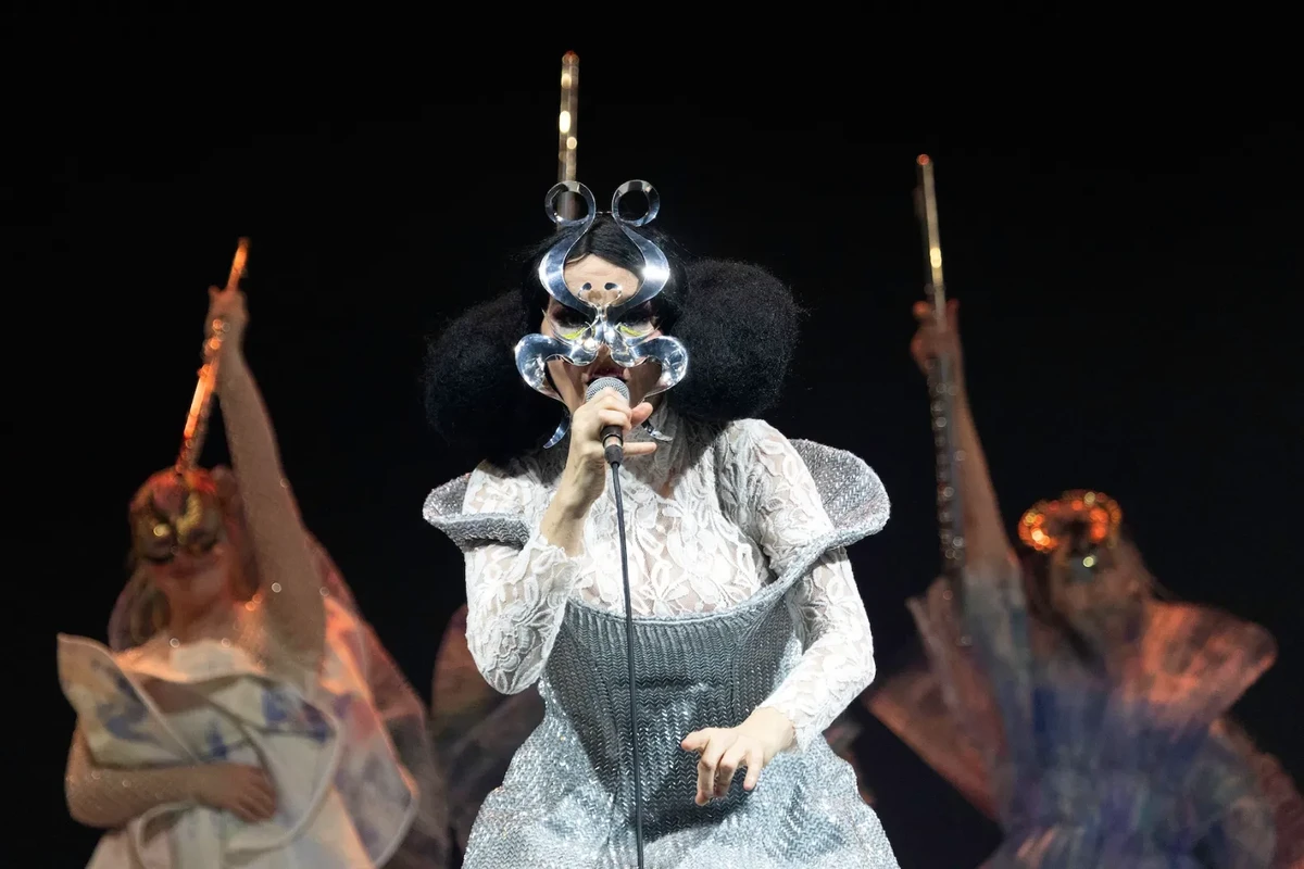 Björk prépare un nouvel album et une exposition